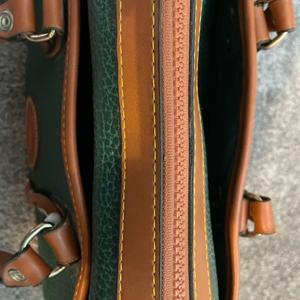 Vintage Dooney and Bourke - Picture 11 of 11